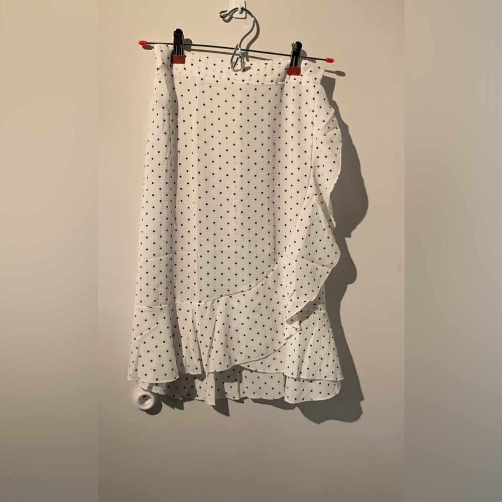 Anna Morgan White Polka Dot Tulip-Hem Ruffle Skirt